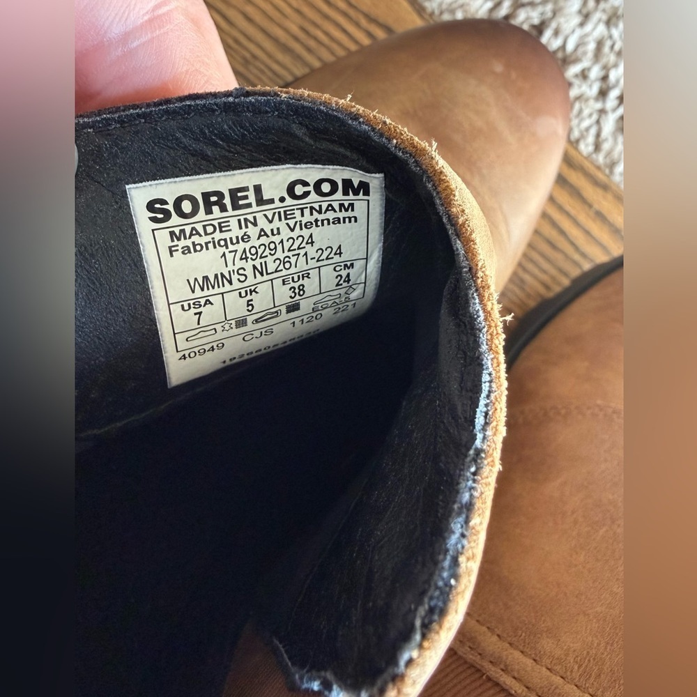 Sorel Emilie Waterproof Chelsea Boots – Women’s 7 - Picture 8 of 10